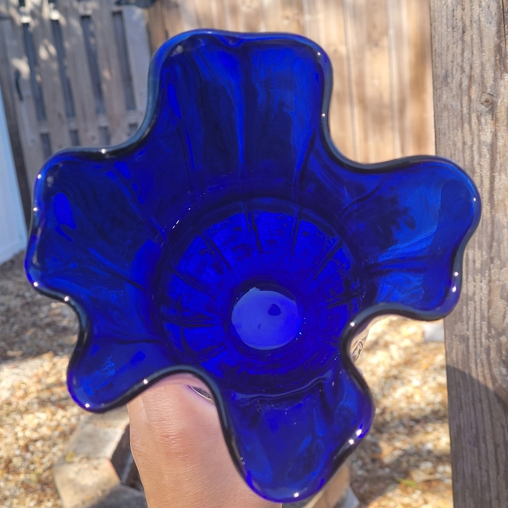 Murano Style Glass Art Abstract Cobalt Blue Glass Decorative Vase 10 x 6" approx - Picture 2 of 7